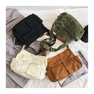 Büyük boy çok bölmeli omuz çantası