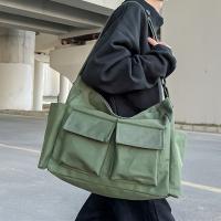 Büyük boy çok bölmeli omuz çantası