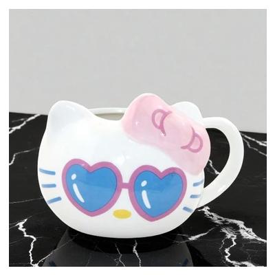Kalp gözlüklü hellokitty Mug 