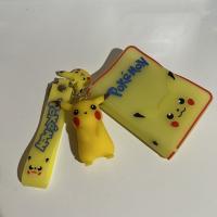 Pokemon kartlı anahtarlık