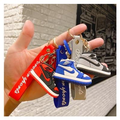 Sneakers kartlı anahtarlık 