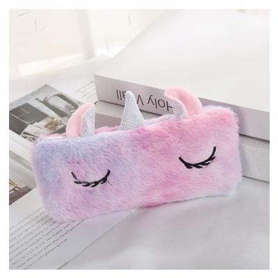 Unicorn Kawaii kalem kutu