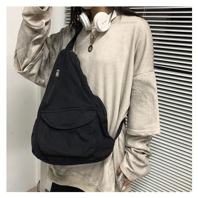 Yüksek kapasite omuz çantası