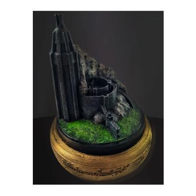 Yüzüklerin efendisi miğfer dibi figür